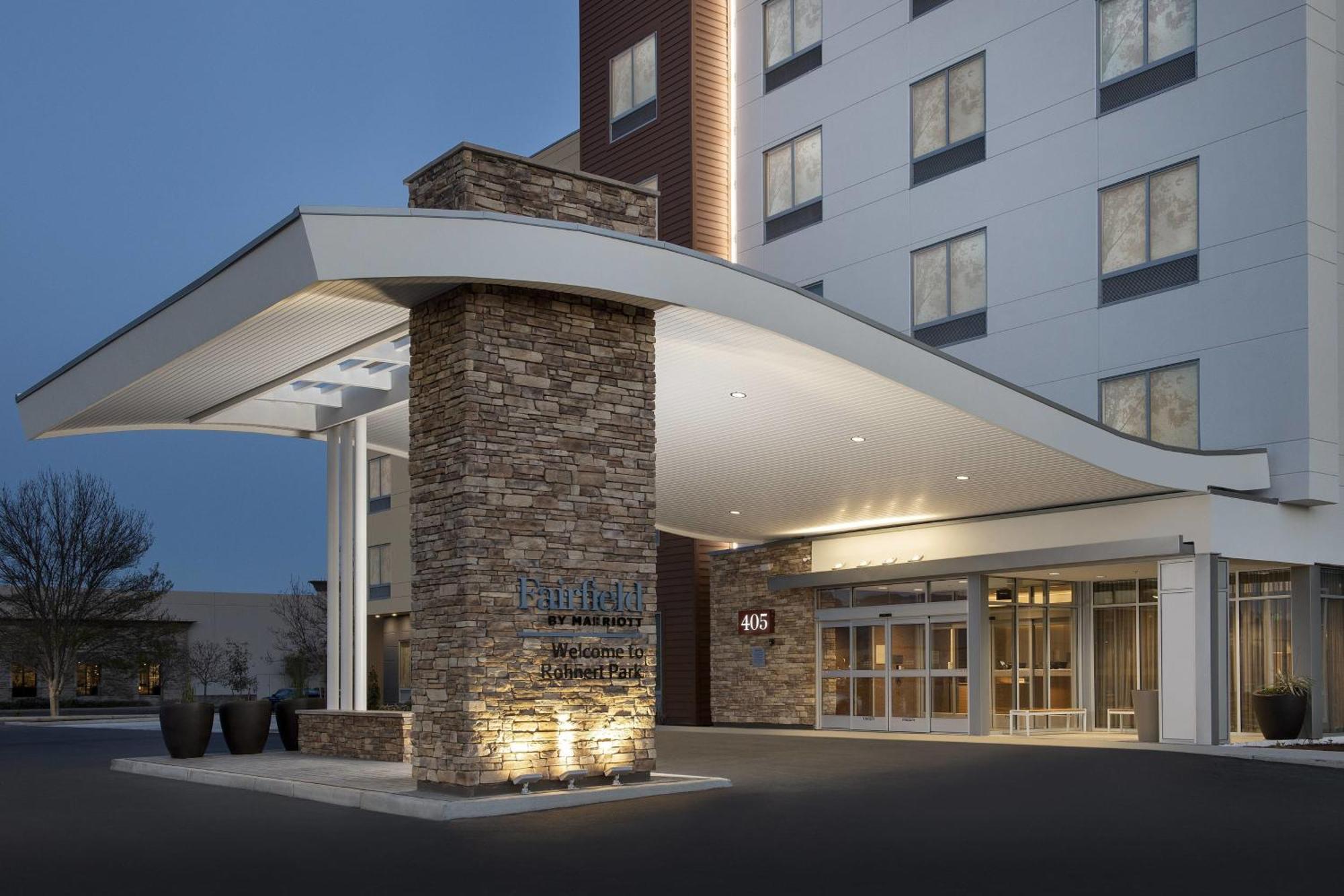 Fairfield Inn & Suites By Marriott Santa Rosa Ронерт-Парк Экстерьер фото